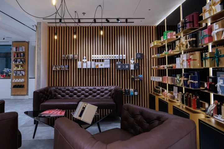 Jan niche concept at Leonardo: a new space for niche perfumery5