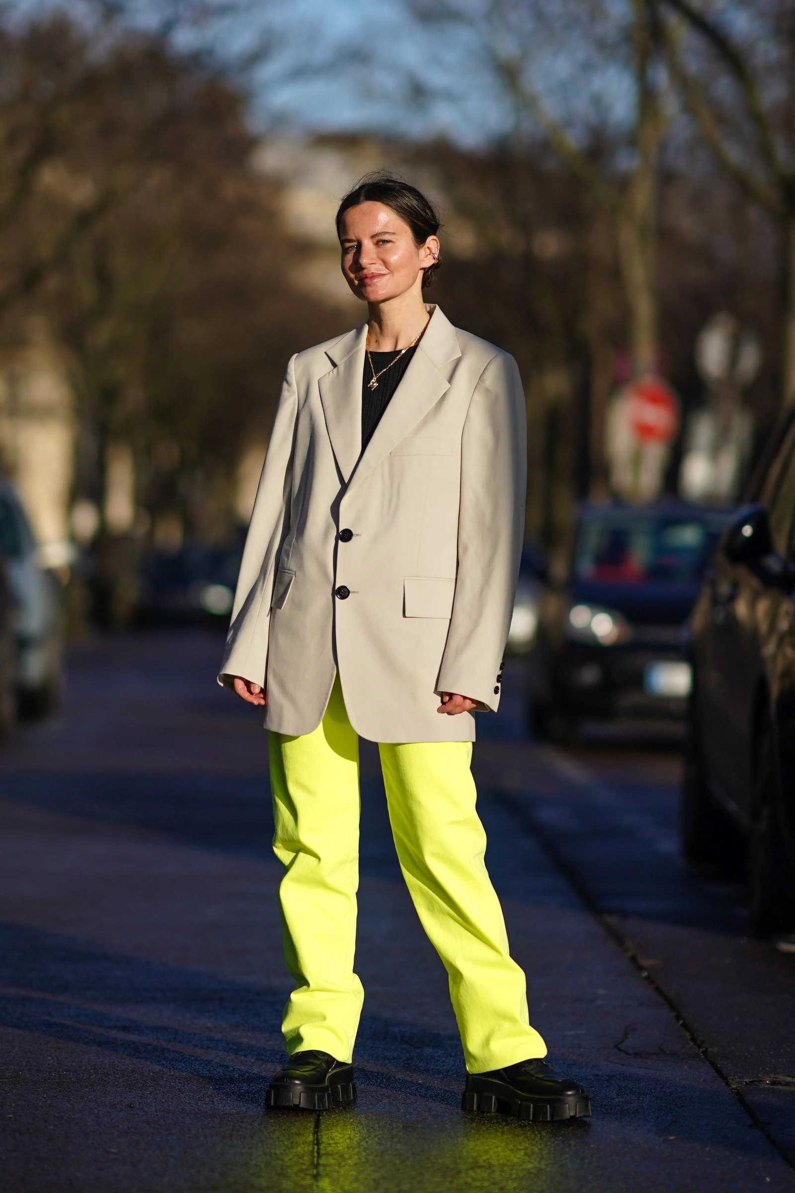 4 Jeans Colors That Fashionistas Are Choosing Instead of Blue — and You'll Definitely Want to Wear Them3