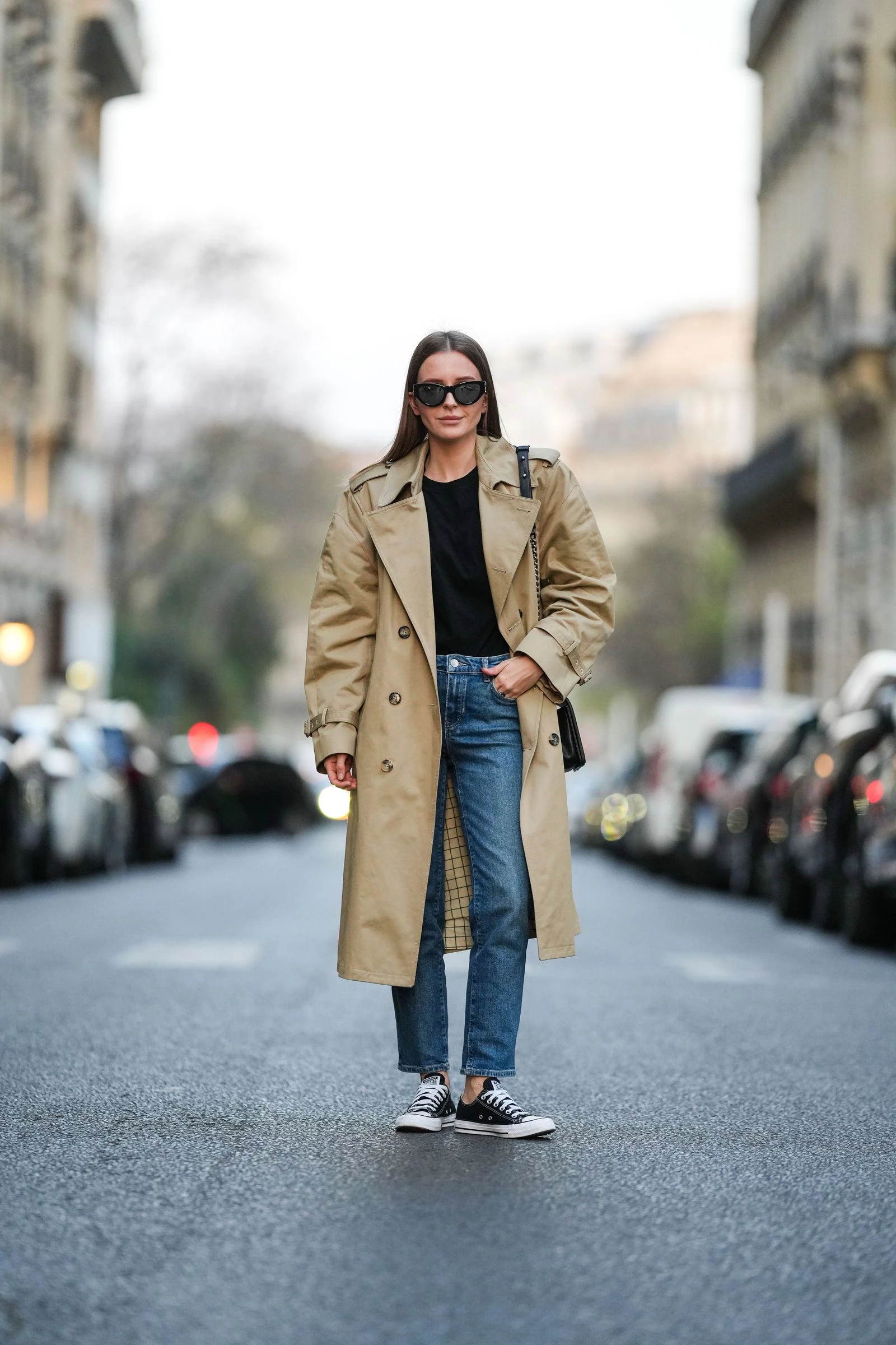 5 trendy ways to wear 1980s-style cigarette jeans4