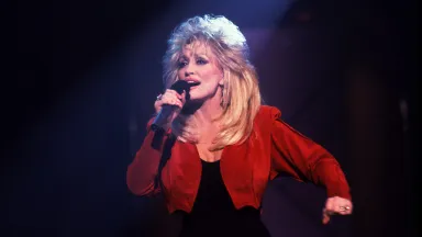 Dolly Parton’s Spouse: Insights into Carl Thomas Dean & Their&hellip;
