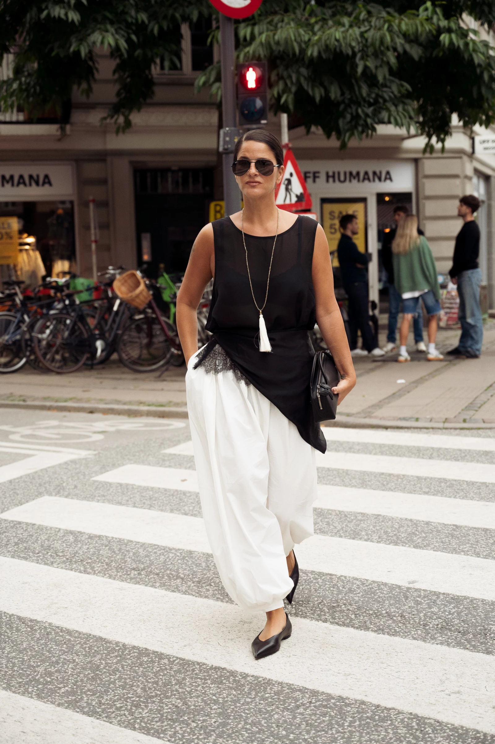 White harem pants are back – and now they're the most elegant pants of summer 20261