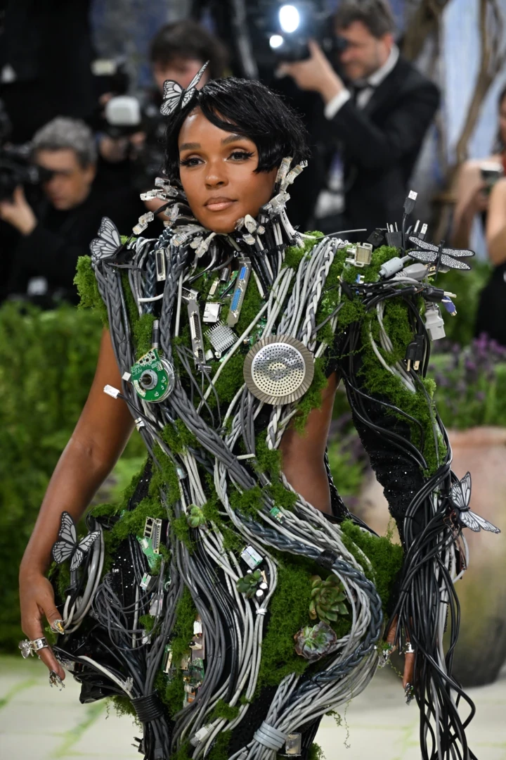 Met Gala 2026: What the Stars' Most Shocking Beauty Looks Really Meant8