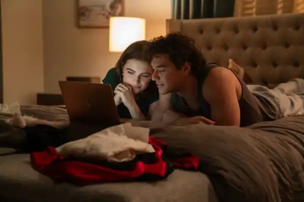 ‘Off Campus’ Séason 2 : Distribution, Date de sortie estimée et autres mises à jour 4 ‘Off Campus’ Séason 2 : Distribution, Date de sortie estimée et autres mises à jour 4