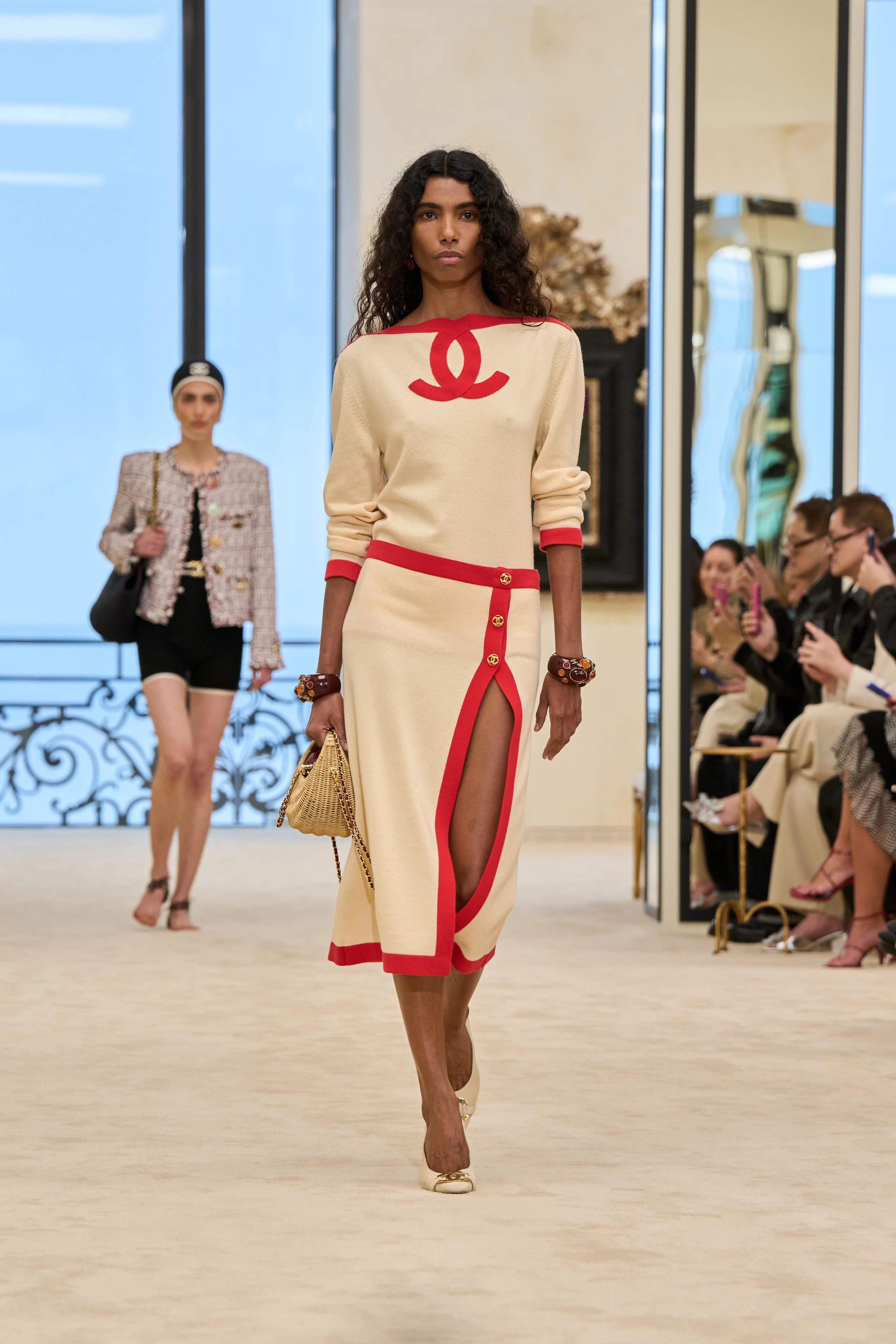 A grand comeback: Chanel presents new cruise collection in Biarritz7