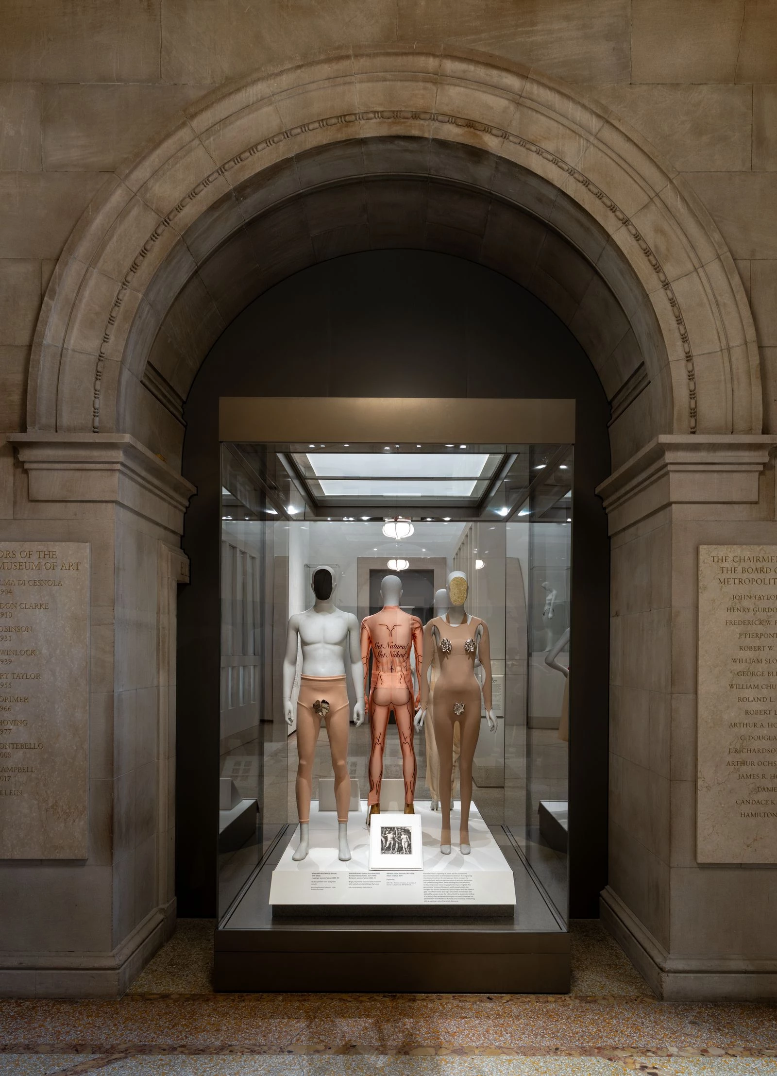 The exhibition teaser is a showcase that opens in the Great Hall and presents images that reveal the idea of Naked &1