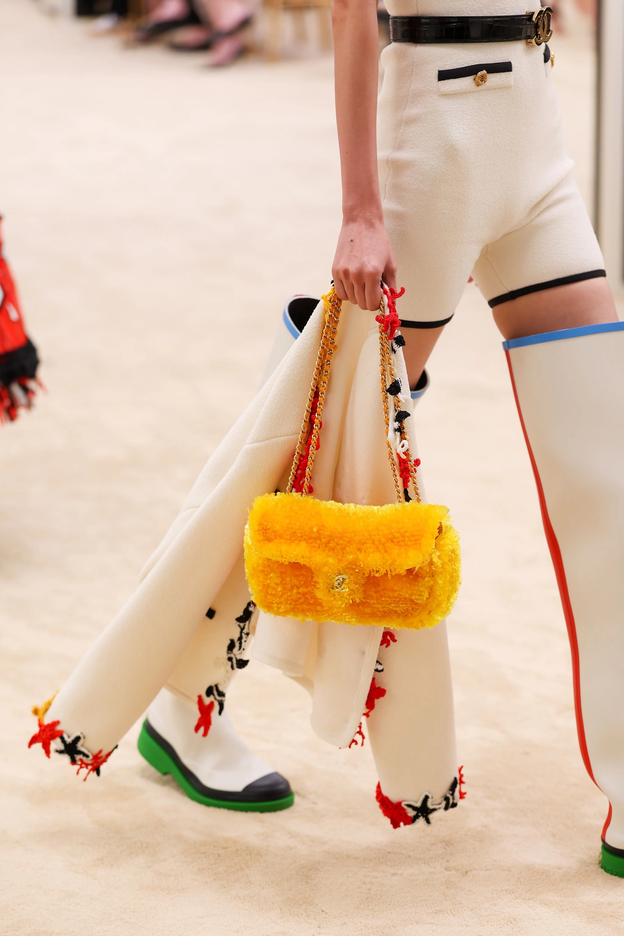 22 bags from the new Chanel collection that you want to take on vacation right now11