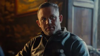 Inside the Alleged Firing of Tom Hardy from ‘Mobland’ and His Reported On-Set Conduct 11