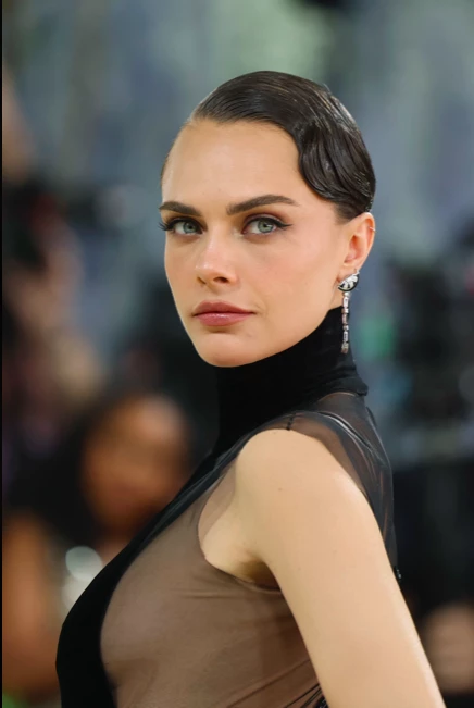 The most spectacular hairstyles of the Met Gala 2026 - from gold spirals to a "wet" pixie0