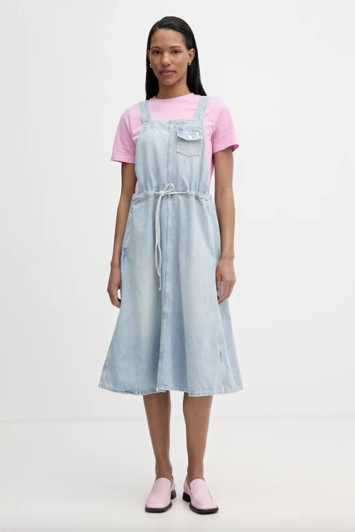Denim dress - perfect feminine clothing for spring-summer 20265