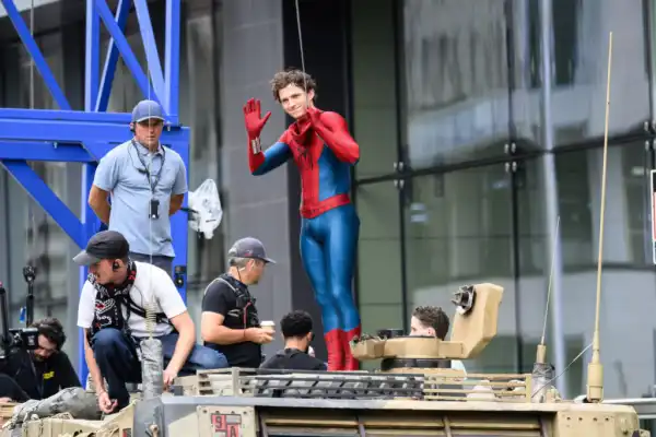 Chi potrebbe essere il prossimo Spider-Man? Tom Holland indica Owen Cooper 4
