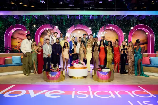 What's the Pay for 'Love Island' Contestants? 5