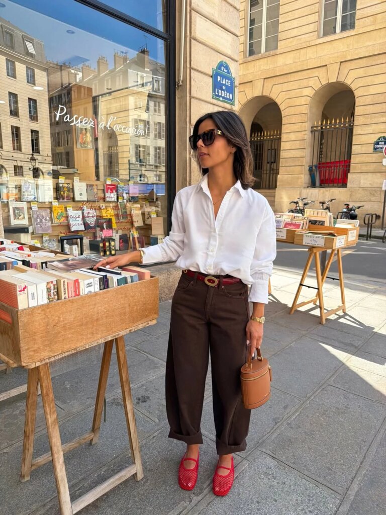 Streetstyle: a white shirt is a universal choice for sophisticated outings this summer 2