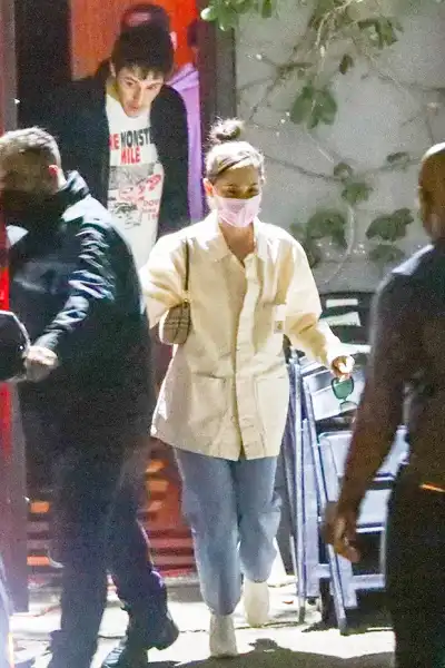 Ariana Grande’s Romantic Past: From Big Sean to Ex-Husband Dalton Gomez, and Ethan Slater, Among Others 16 Ariana Grande’s Romantic Past: From Big Sean to Ex-Husband Dalton Gomez, and Ethan Slater, Among Others 16