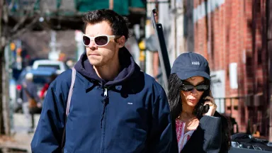 HOME 28 Zoë Kravitz et Harry Styles se sont fait faire des tatouages identiques.…