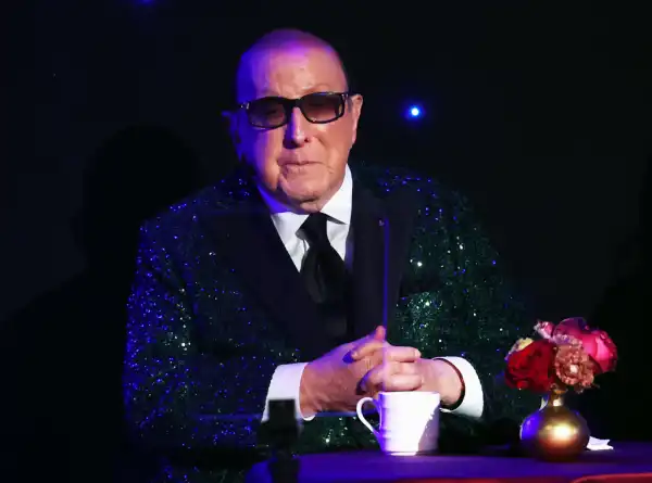 Clive Davis: A Look Back at the 94-Year-Old Record Producer's Life and Career 10