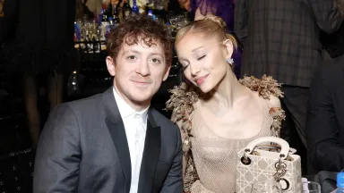 HOME 35 Ariana Grande’s Romantic Past: From Big Sean to Ex-Husband Dalton…