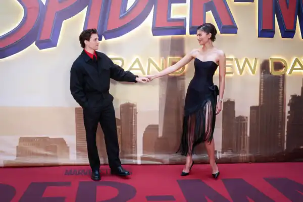 Tom Holland und Zendayas Beziehungs-Chronologie: Von „Spider-Man: Homecoming“ bis heute 8