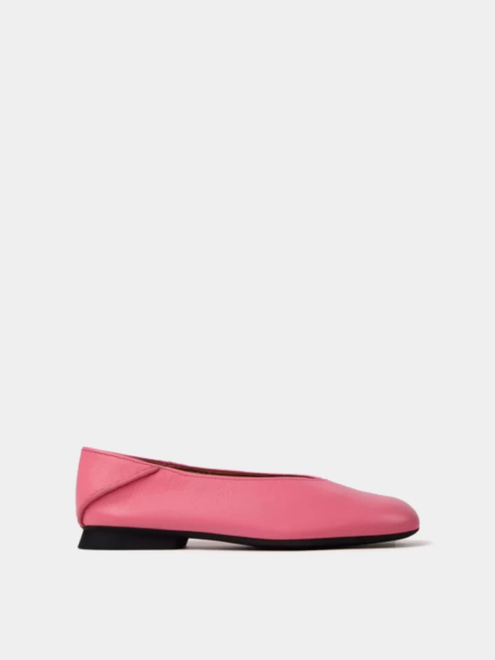 Berry pink ballet flats – the choice of fashionistas this summer 2026 5 Berry pink ballet flats – the choice of fashionistas this summer 20263